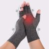 Kompression-handskar vid artrit stelhet eller ledvärk